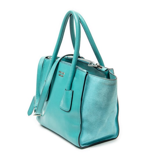 Prada Small Twin Pocket Double Handle Tote en Blue Cuero de ternero - Image 2