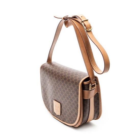 Celine Flap Crossbody en marrón Lienzo recubierto - Image 2