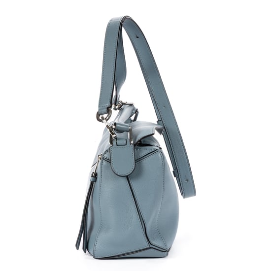 Loewe Small Puzzle Bag Small en azul claro Cuero de ternero - Image 4
