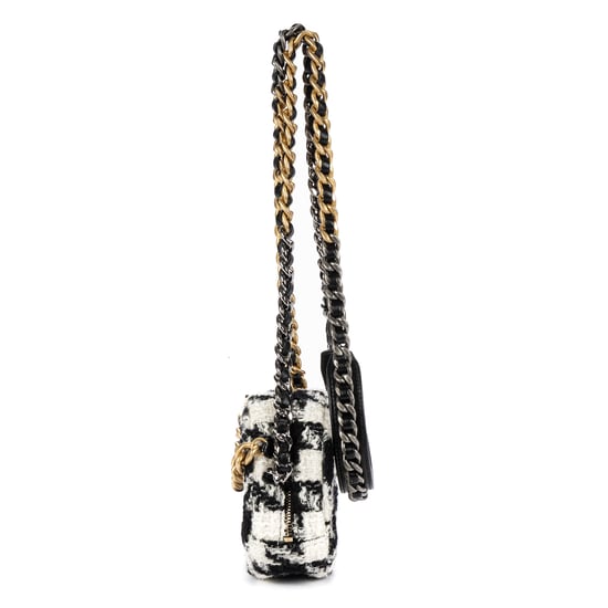 Chanel 19 Round Clutch Chain Crossbody en negro Lienzo - Image 3