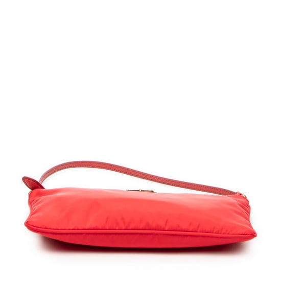 Prada Flat Zip Clutch en Red Lienzo - Image 6