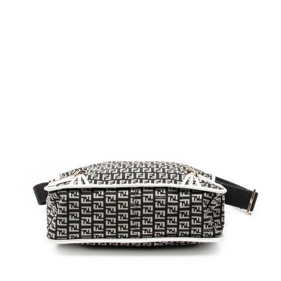 Fendi Triple-Strand Messenger en negro Lienzo - Image 6