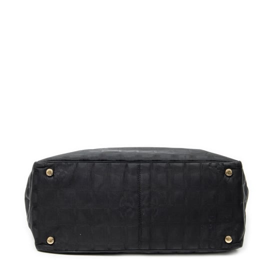 Chanel New Travel Line Tote en negro Lienzo - Image 6