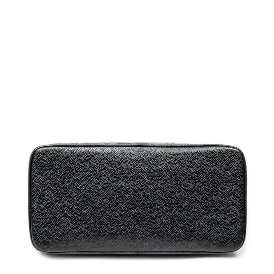Chanel Timeless Medallion Tote en negro Cuero de ternero - Image 6