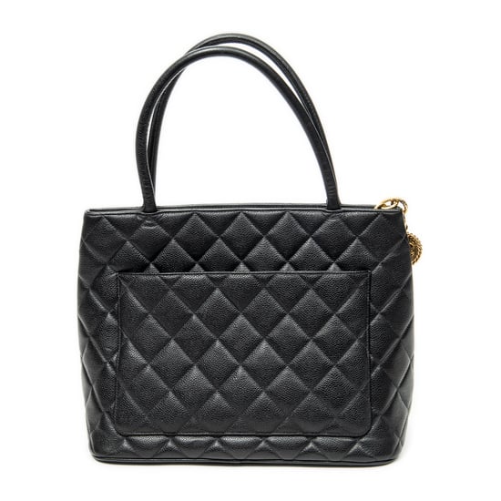Chanel Timeless Medallion Tote en negro Cuero de ternero - Image 5