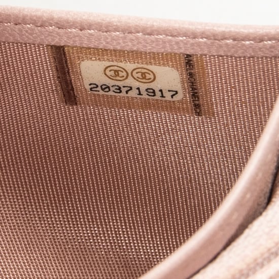 Chanel CC Wild Stitch L Yen Wallet en rosa Cuero de ternero - Image 6