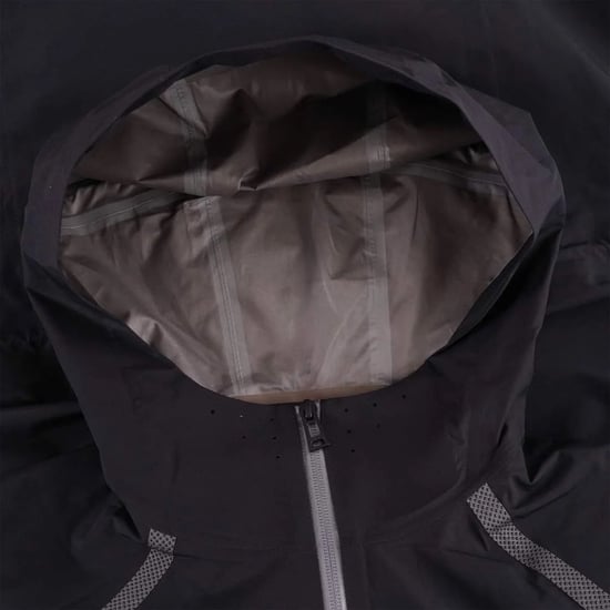 Belstaff chaqueta negra con ventilacion - Image 4