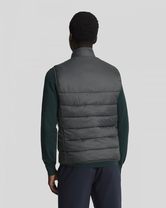 Chaqueta tipo chaleco acolchada en gris metalizado con logo de la marca Lyle & Scott - Image 4