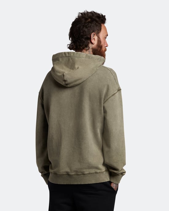 Sudadera con capucha verde con logo de la marca Lyle & Scott - Image 3