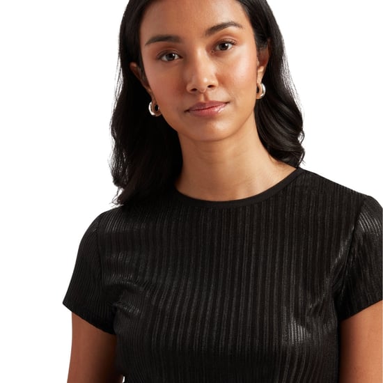 Camiseta Negra De Manga Corta Con Cuello Redondo Katrino Metallic De Ted Baker - Image 4