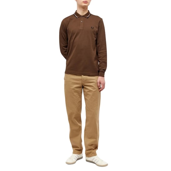 Camisa Polo De Manga Larga Fred Perry Negra Con Cuello De Doble Ribete Color Tabaco Quemado - Image 5