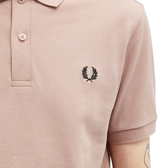 Polo Clásico Rosa Oscuro De Fred Perry - Image 4