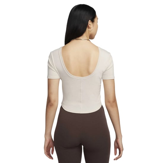 Top Ajustado Nike Para Mujer Con Espalda Escotada Y Ribete Mini-acanalado, Color Marrón Claro - Image 3