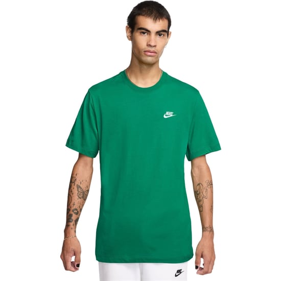 Camiseta Verde Nike Sportswear Club - Image 2