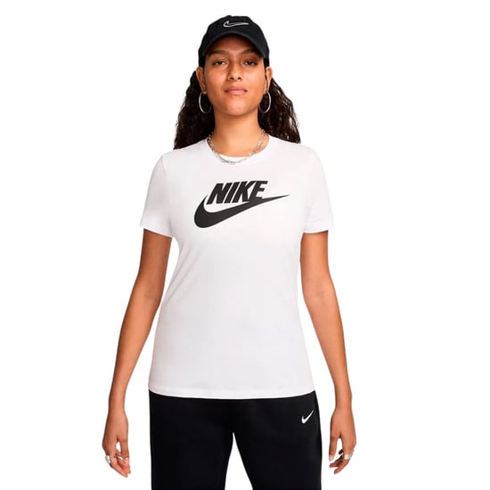 Camiseta Blanca Con Logo Nike Sportswear Essentials - Image 2