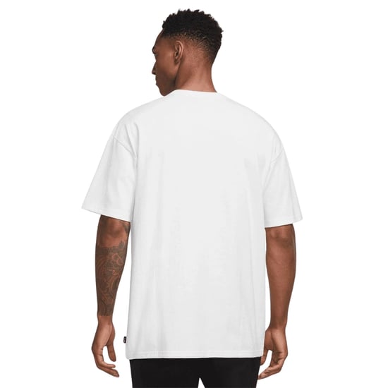 Camiseta Blanca Nike Sportswear Premium Essentials - Image 4