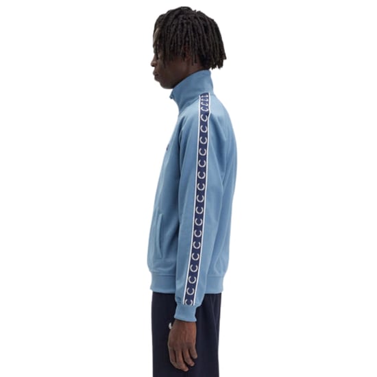 Chaqueta Deportiva Fred Perry Contrast Tape Color Azul Ceniza - Image 6