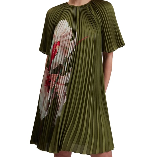Vestido Corto Plisado Verde De Manga Corta Vinlaa De Ted Baker - Image 5