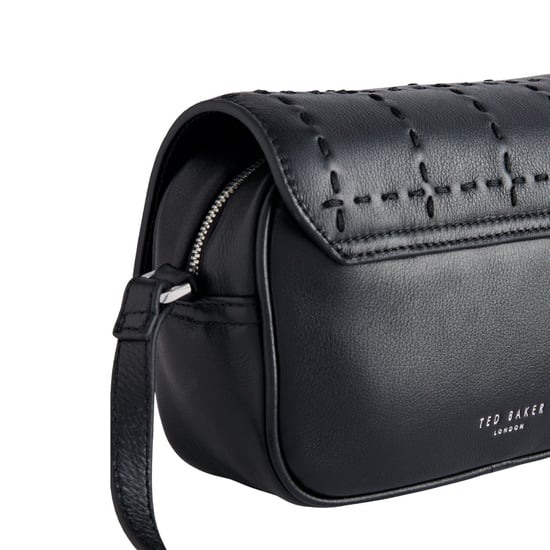 Bolso Para Cámara Ted Bake Stalina Con Detalles De Costura, Color Negro - Image 2