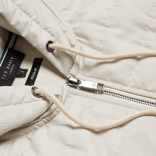 Sudadera Con Capucha Acolchada Y Cremallera Color Beige De Ted Baker Adburys - Image 3