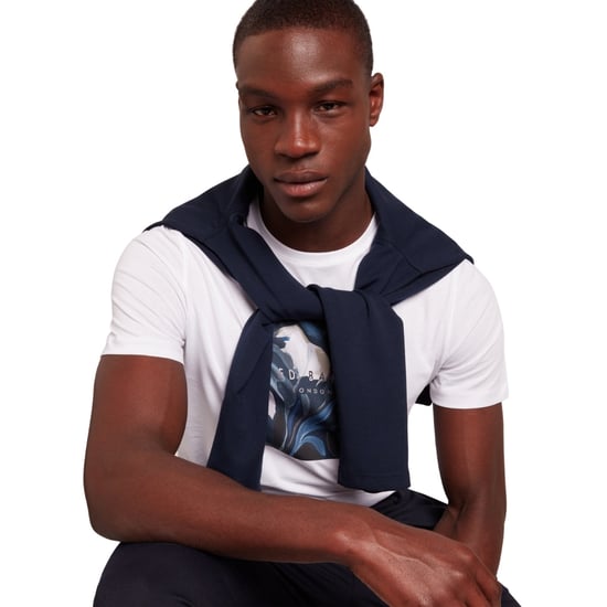 Camiseta Blanca Con Estampado Gráfico Justino Box De Ted Baker - Image 5