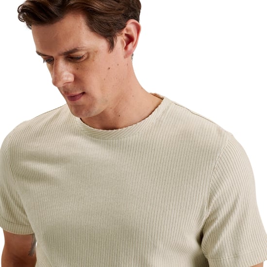 Camiseta Beige Texturizada De Corte Regular Ted Baker Heynes - Image 4