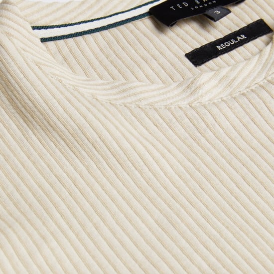 Camiseta Beige Texturizada De Corte Regular Ted Baker Heynes - Image 6