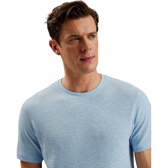 Camiseta Azul Texturizada Regular Ted Baker Curlys - Image 5