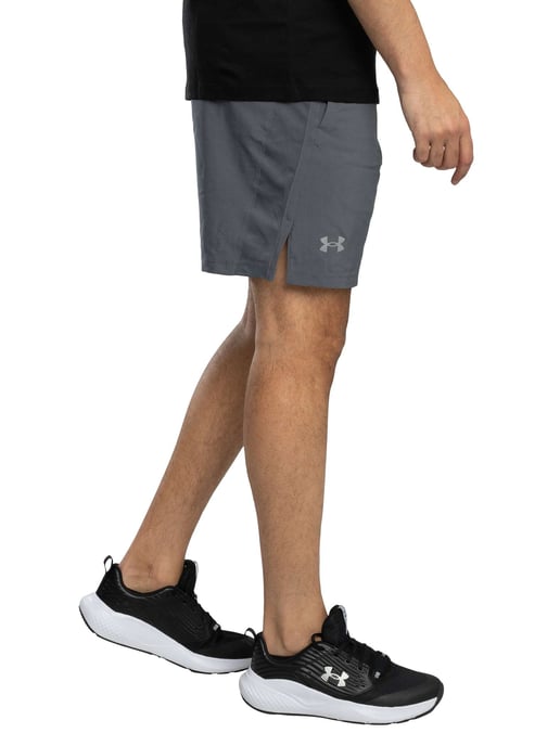 Under Armour Lanzamiento De Pantalones Cortos, Gris - Image 2