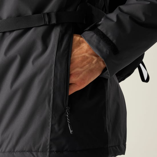 Regatta Chaqueta Impermeable Y Aislante Thornridge, Negro - Image 5
