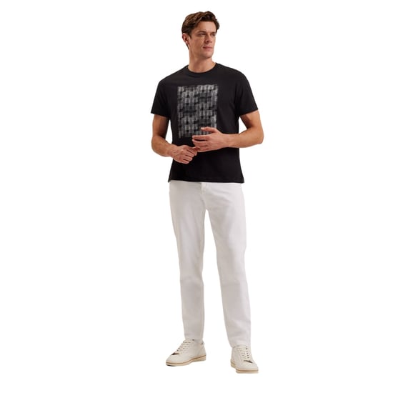 Camiseta Negra Estampada Ted Baker Tessman Box - Image 5