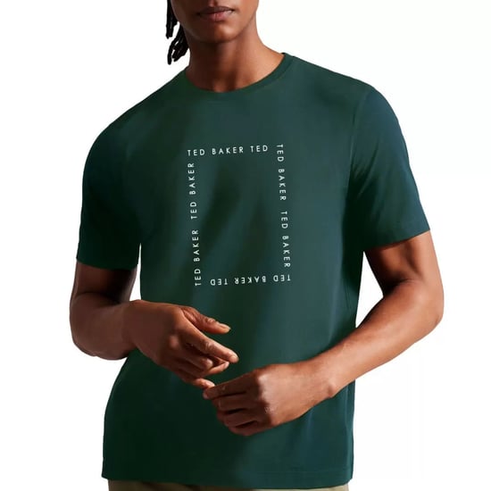 Camiseta Verde Oscuro Con Estampado Fyn De Ted Baker - Image 2