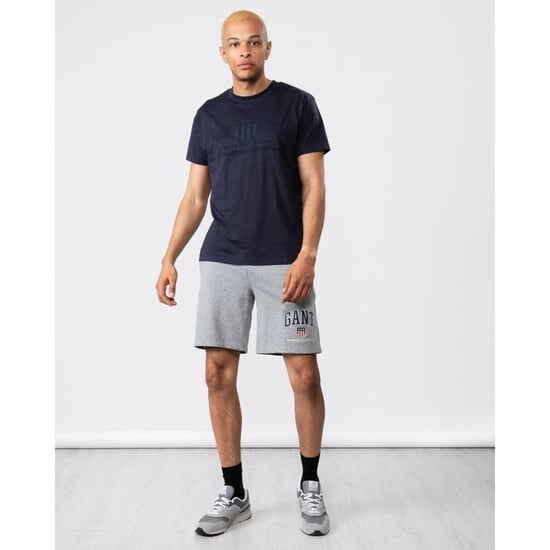 GANT D1. Tonal Archive Shield Men's T-Shirt - Image 3
