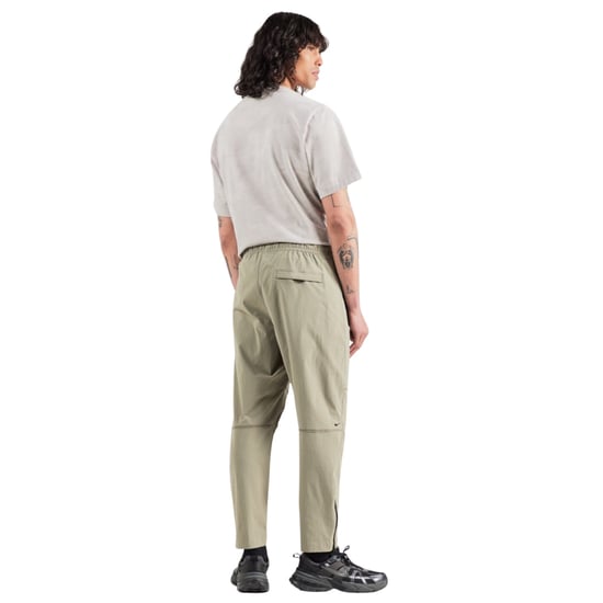 Pantalones Nike Tech Woven Verdes - Image 4