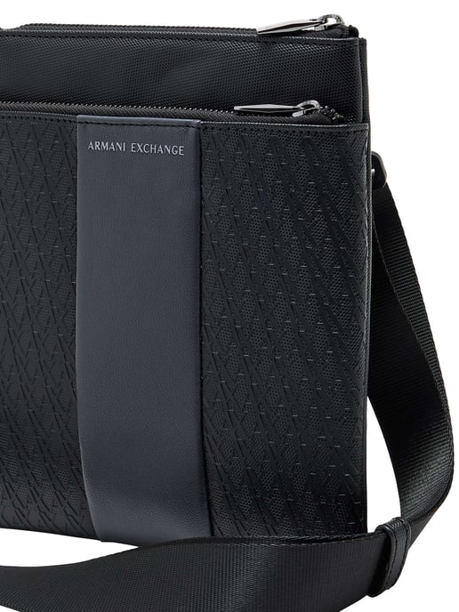 Armani Exchange Bolso Bandolera Con Logo Texturizado, Negro - Image 4