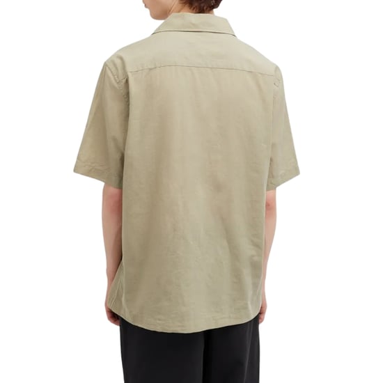 Camisa De Vacaciones Ligera Y Texturizada De Color Gris Cálido De Fred Perry - Image 4