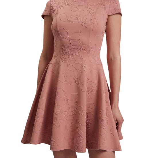 Vestido Corto De Skate Rosa Con Bordado Clodaa De Ted Baker - Image 4