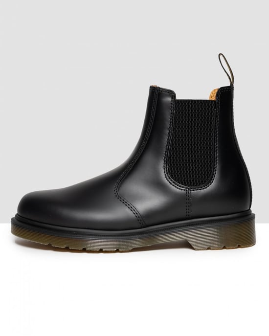Dr Martens 2976 Smooth Unisex Chelsea Boot - Image 1