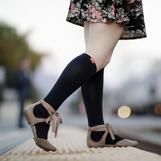 VIM&VIGR - Calcetines de compresión graduada 20-30 mmhg con nylon que absorbe la humedad para hombres y mujeres - Negro - Image 4