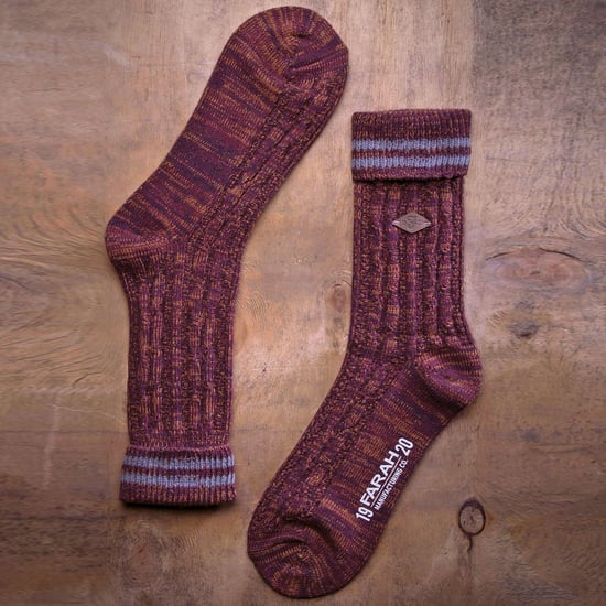 Paquete de 2 calcetines de algodón de punto por cable para hombre con parte superior vuelta - Image 4