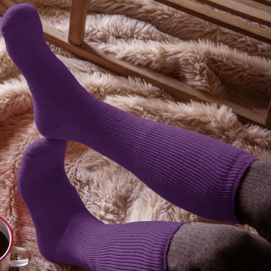 Calcetines térmicos extralargos para mujer en Cerise y Vino by Heat Holders - Image 3