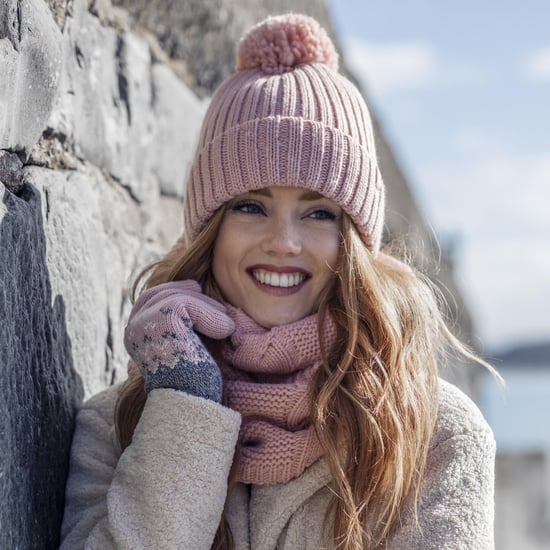 Señoras acanalado manguito térmico aislado invierno Pom Pom Bobble Hat - Image 4