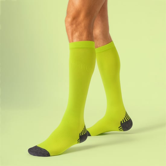 COMODO - Trail Compression Running Socks | Calcetines largos hasta la rodilla | Hombre y Mujer - Image 3
