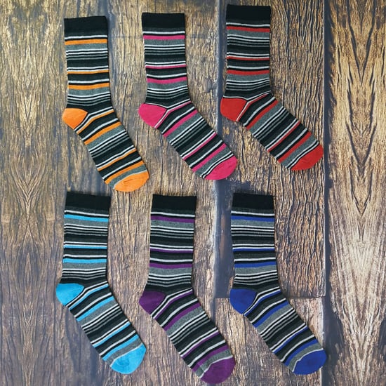 6 pares de calcetines de algodón con estampado de colores para hombre - Image 3