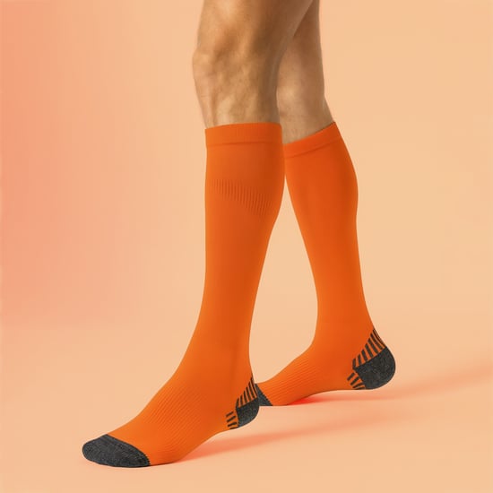COMODO - Trail Compression Running Socks | Calcetines largos hasta la rodilla | Hombre y Mujer - Image 3