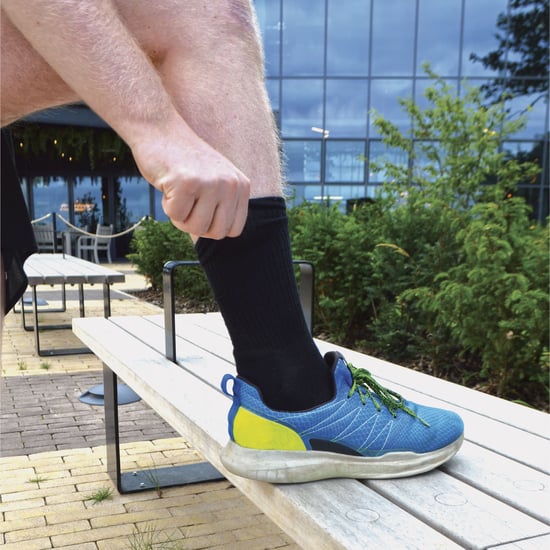 Paquete múltiple de 12 pares de calcetines deportivos de bambú para niños | Sock Snob | Calcetines suaves y transpirables para correr | Calcetines ideales para educación física y deportes - Blanco - Image 4