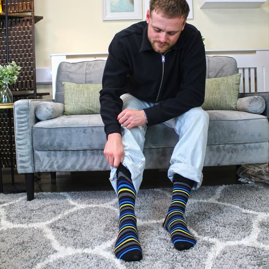 Paquete de 12 pares de calcetines de bambú no elásticos para hombre - Extra anchos, suaves y aptos para diabéticos - Surtidos - Image 4