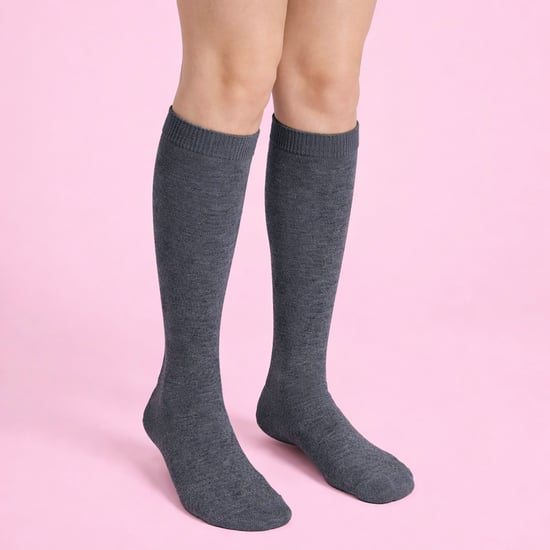 12 Pair Multipack Girls Knee High Socks | Calcetines Escolares de Algodón Largos y Transpirables | Opción de Color - Gris, Negro, Blanco, Azul - Gris - Image 4