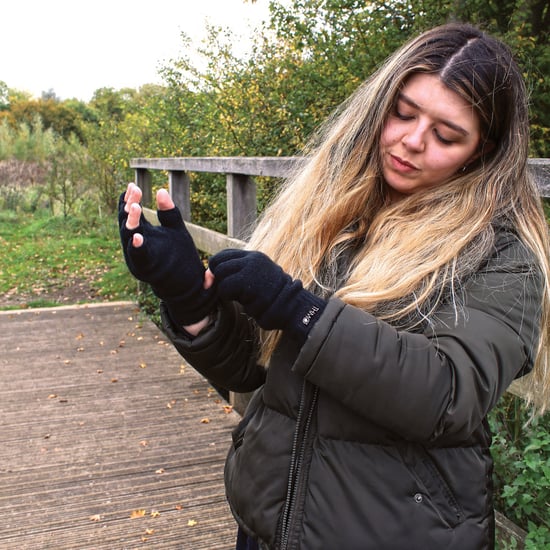 Guantes térmicos sin dedos para mujer | THMO | Guantes de invierno con forro polar suave Thinsulate para mujer - Negro - Image 3