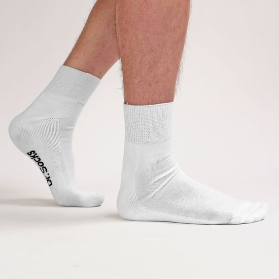 Calcetines Tobilleros Diabéticos Bamboo para Hombre | Dr.Socks | Extra Wide Trainer Socks in Black & White - Negro - Image 4